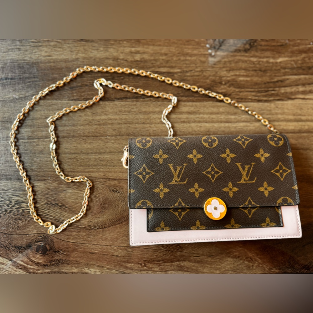 Louis Vuitton Monogram Chain Wallet